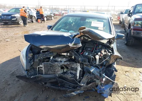 2014 Chevrolet Malibu 1Lt z USA, uszkodzony, nr VIN 1G11C5SL1EF150230